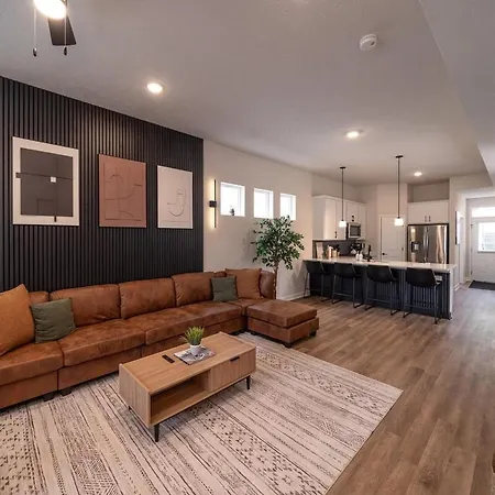 Luxury New 3Br Cle Clinic Univcircle Little Italy Villa
